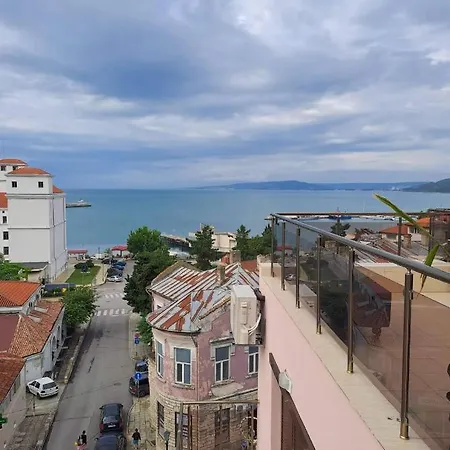 амира 3 * Balchik