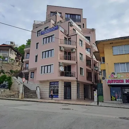 амира 3 Apartmán *
