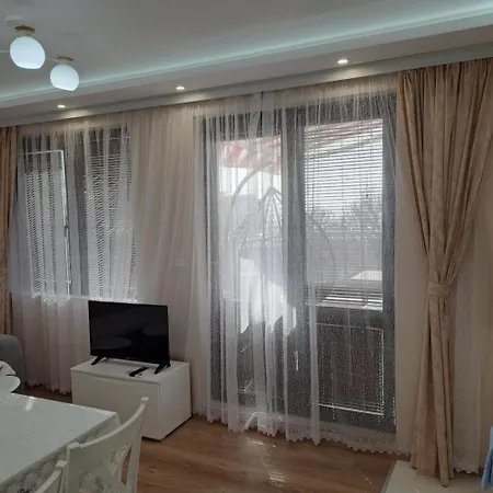 амира 3 Apartment *