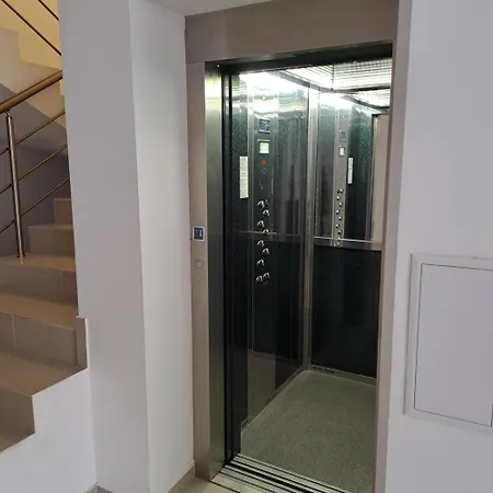 амира 3 Apartment Baltschik