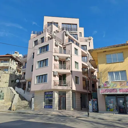 Apartment амира 3 *