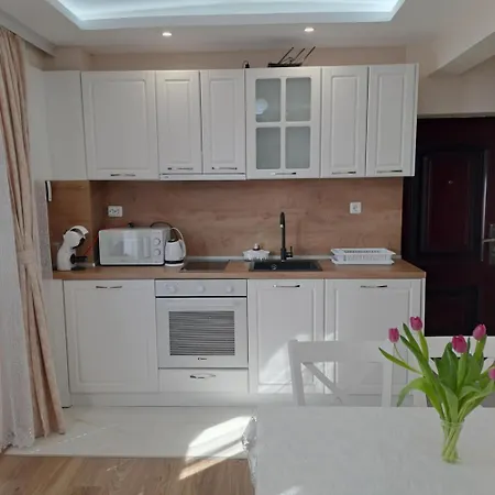 Apartment амира 3 *